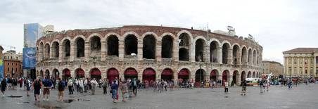 Arena Verona Panorama (aussen) © Wikimedia