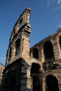 Außenansicht Arena Verona
